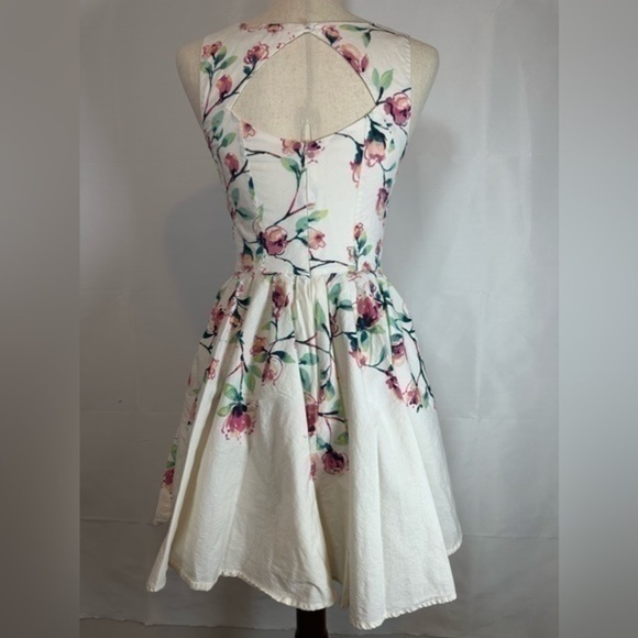 🎉💖HP💖🎉👗 Lauren Conrad, size 2 Dress NWT - Picture 5 of 5